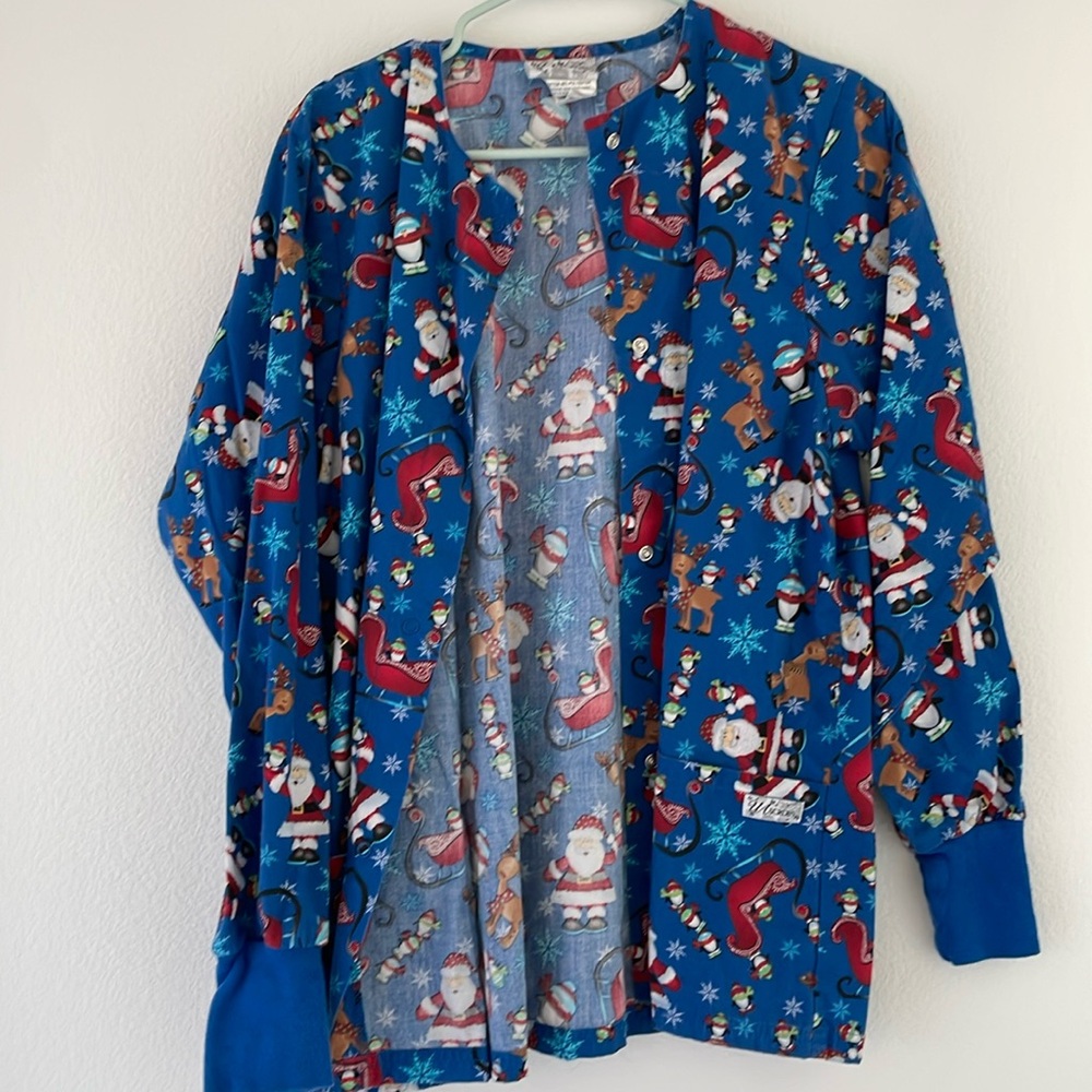 Uniform advantage scrub jacket; size S; gently worn